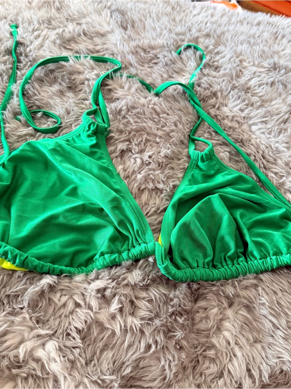 Curvy Beach Green Triangle Top 3x